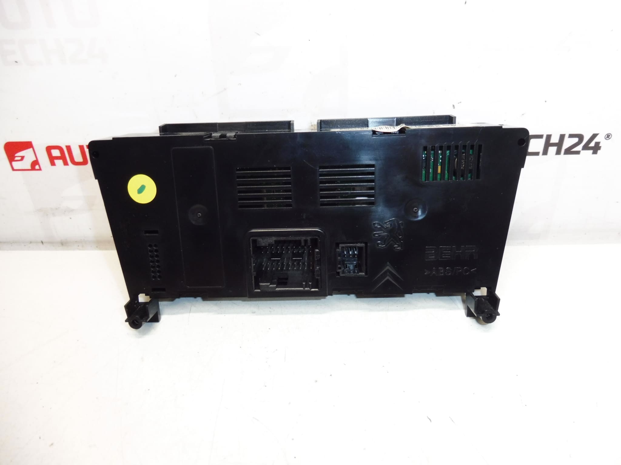 Peugeot 3008 5008 Heizungs- und Klimaanlagensteuerung 96738320XT 6452P3 – Bild 2