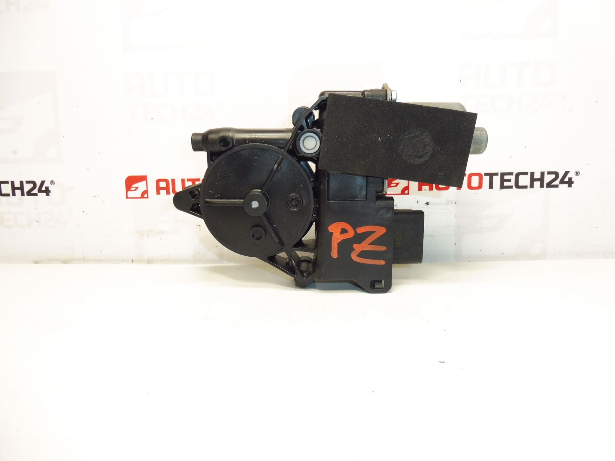 Peugeot 308 Fensterhebermotor hinten rechts 9675466380
