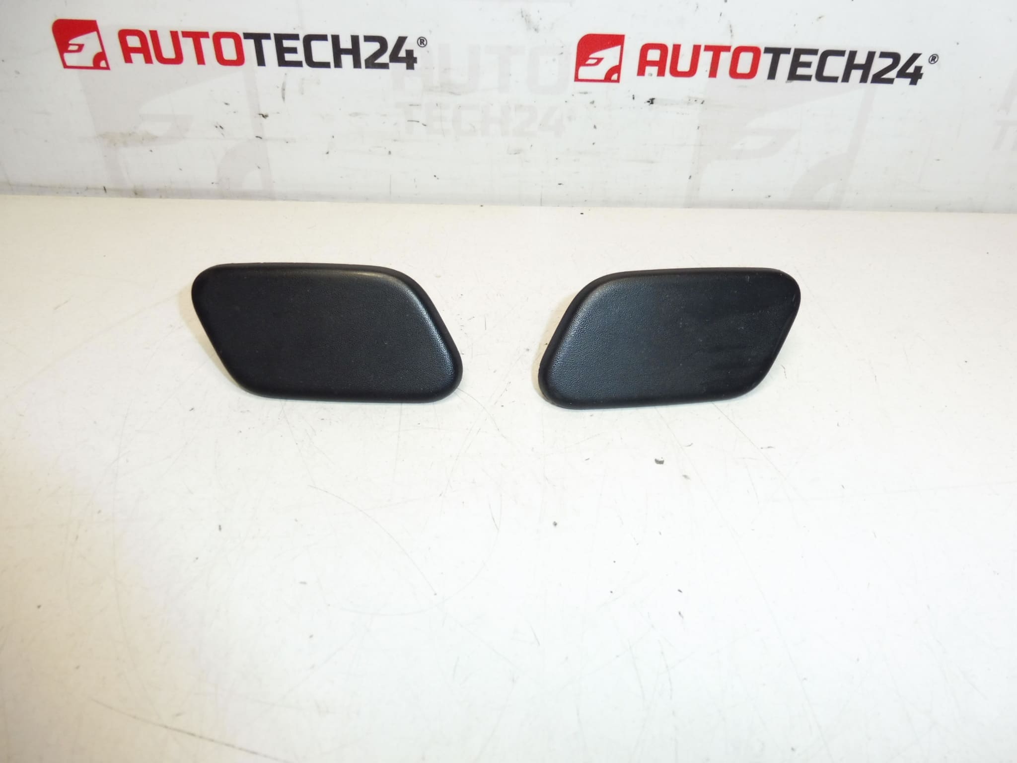 Scheinwerferwaschdüsenabdeckungen Peugeot 3008 5008 742294