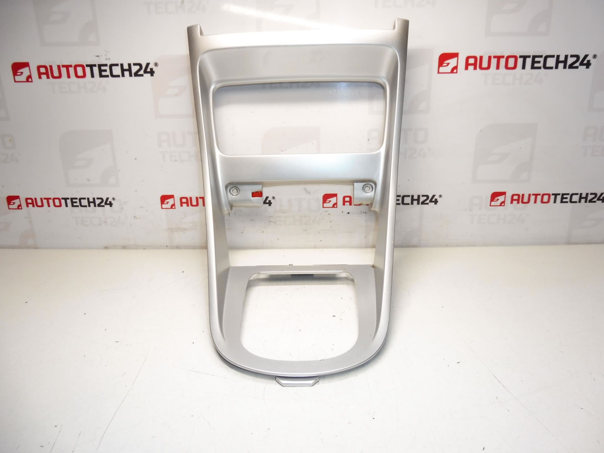 Peugeot 307 Armaturenbrett 9651943877 8211HT